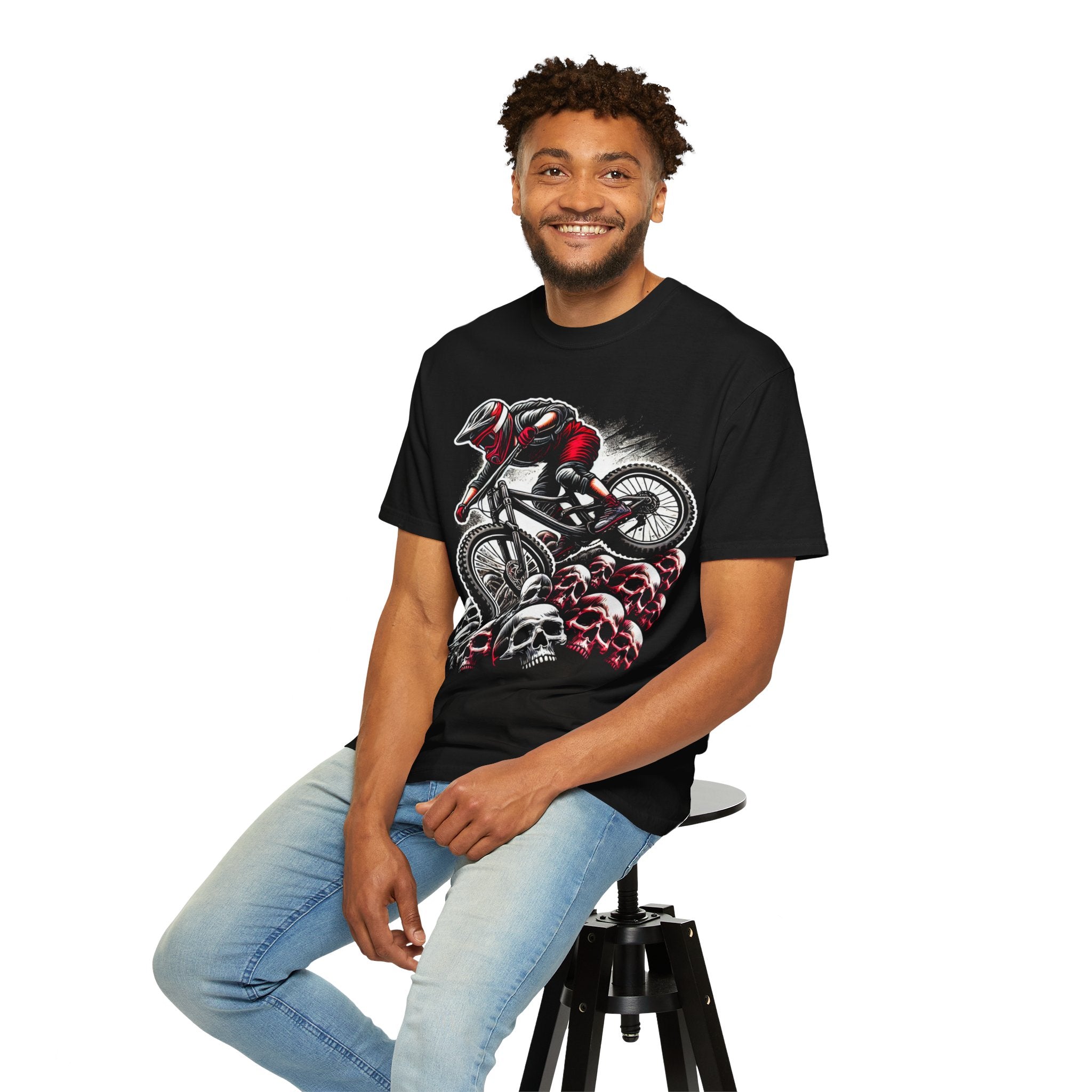 Single Track Dreamer Skull Mountain Bike T-Shirt – Ideal Gift for MTB Enthusiasts