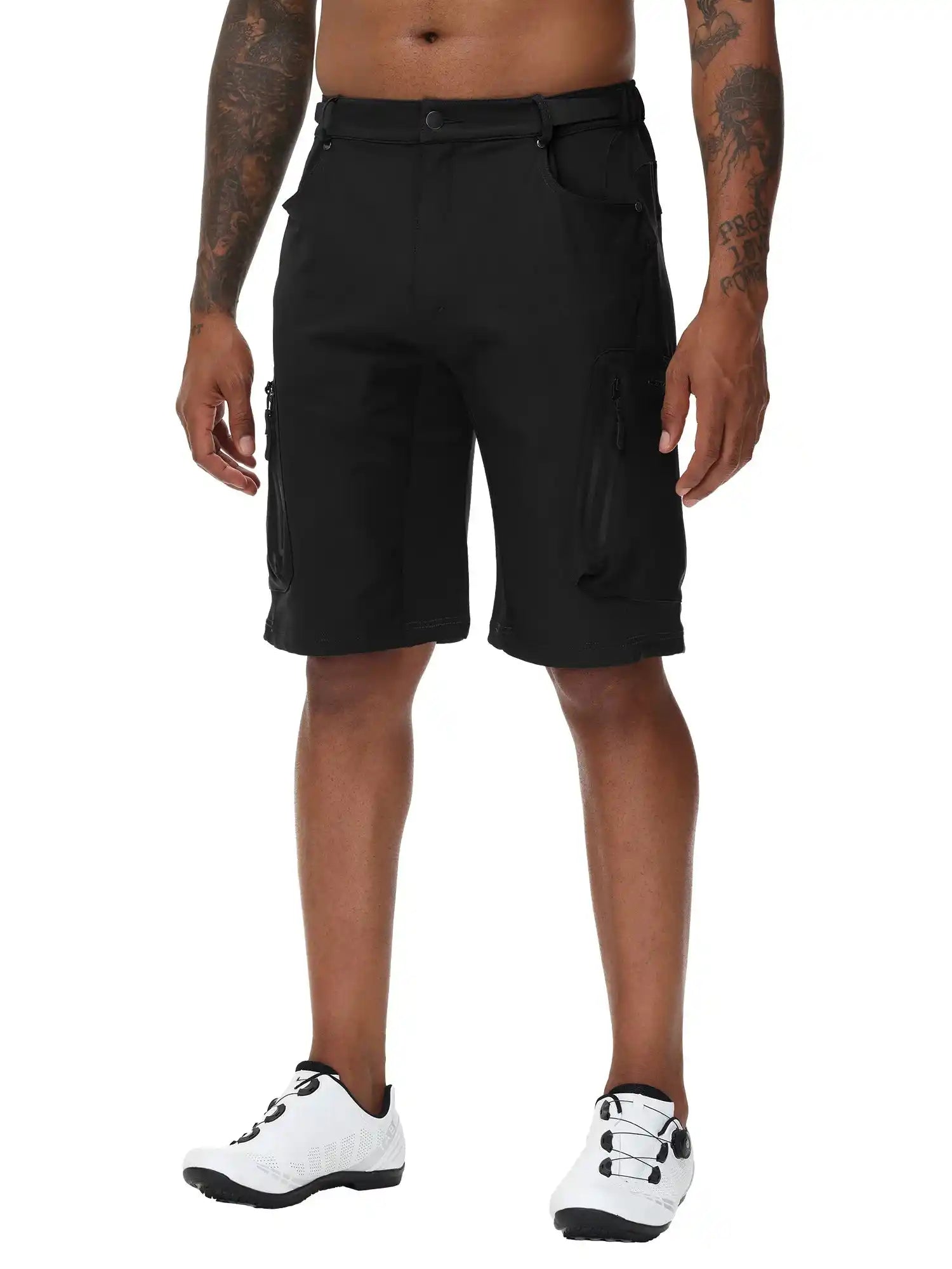Men's MTB Shorts - men's MTB shorts | Breathable, quick-drying activewear modeled for fit and comfort during outdoor biking.