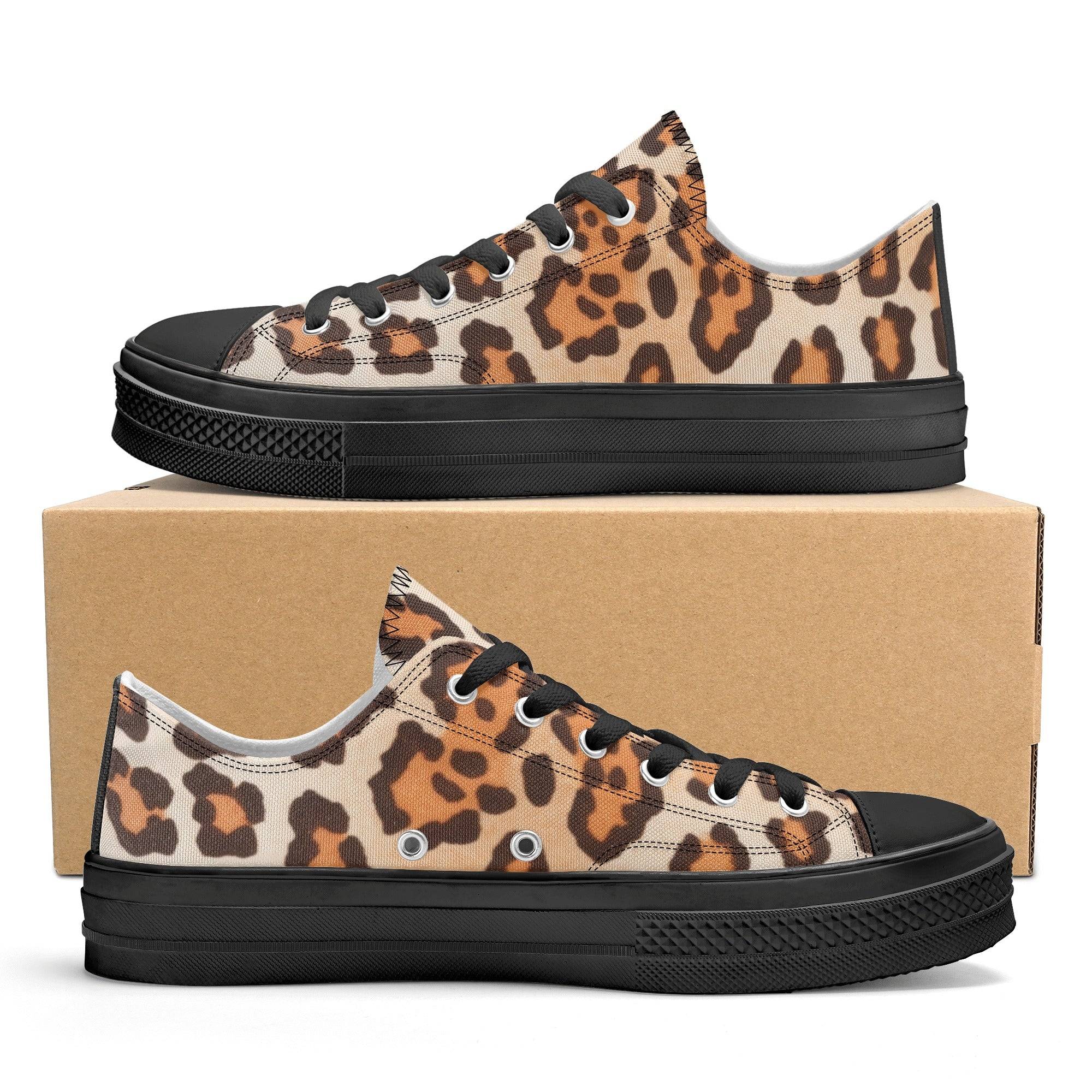 Women's Low Top Canvas Shoes - Single Track Dreamer