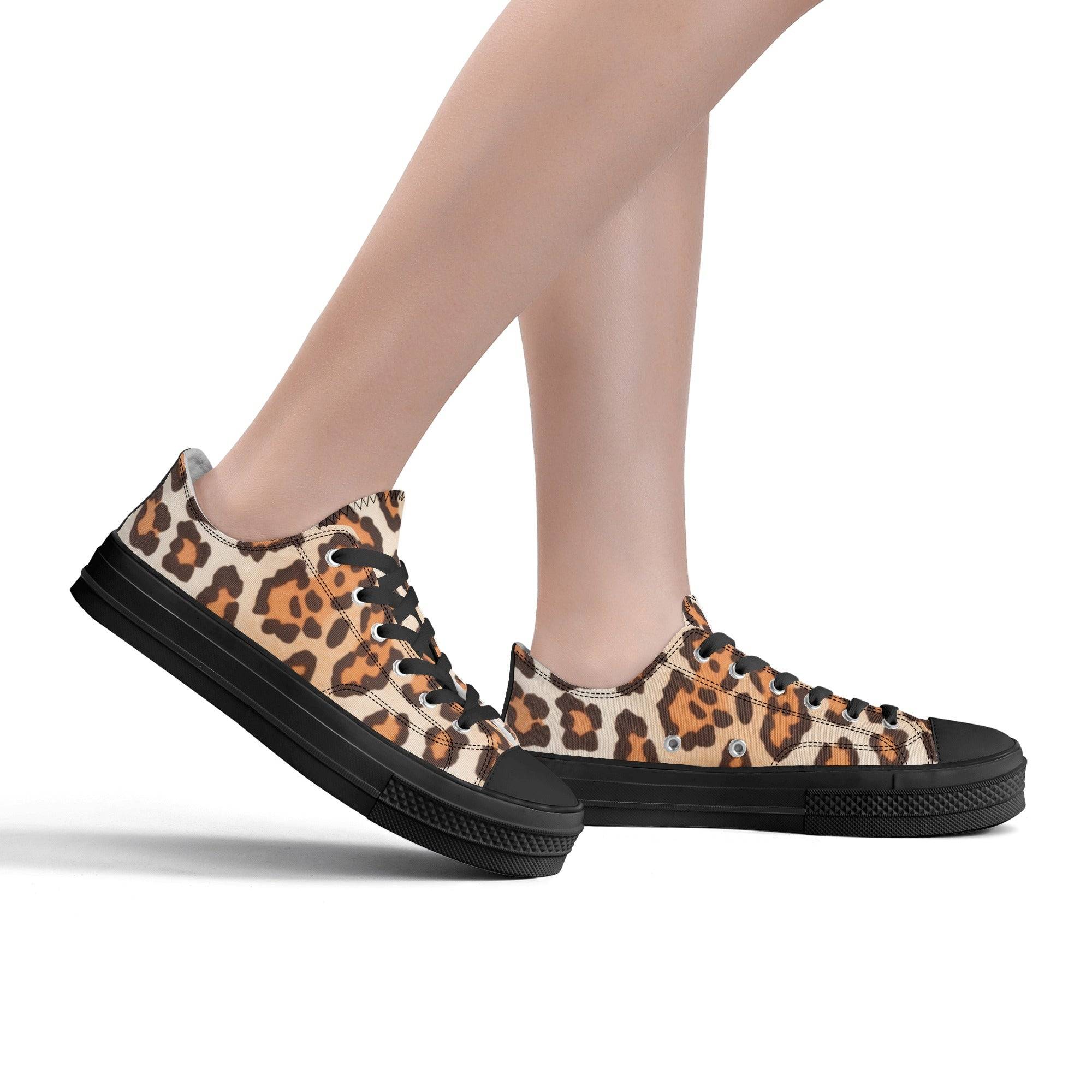 Women's Low Top Canvas Shoes - Single Track Dreamer