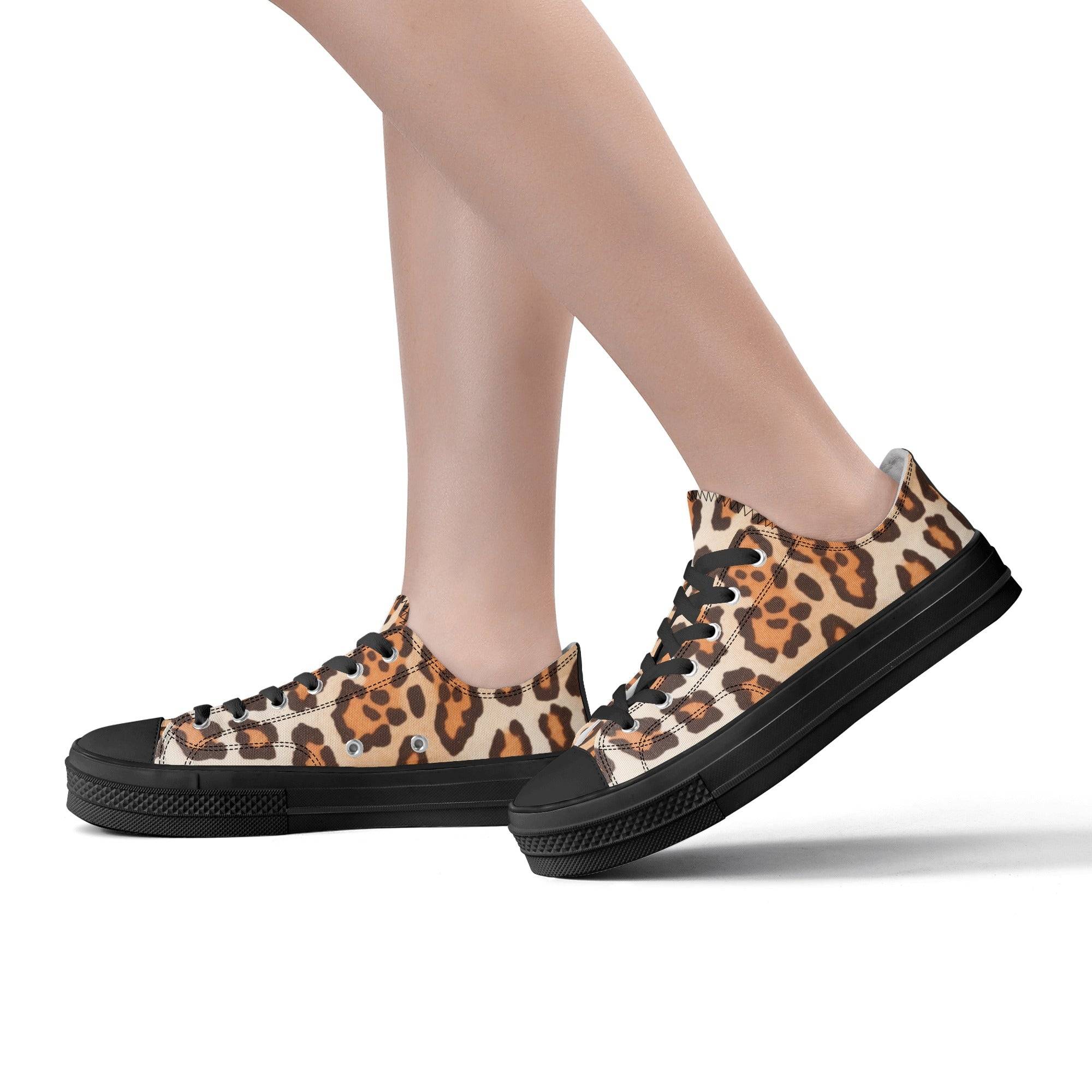 Women's Low Top Canvas Shoes - Single Track Dreamer